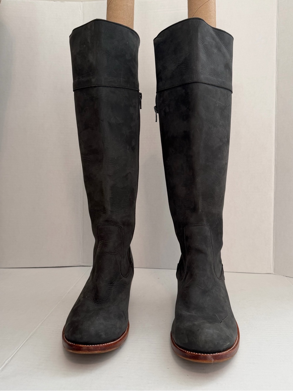 Adelante Women's gray Over-the-Knee Suede Boots with Side Zip